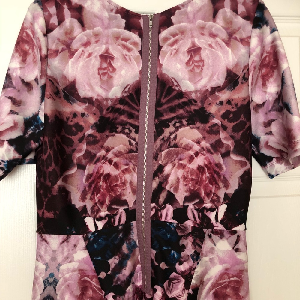 Gabby Skye floral fit and flare scuba dress - Picture 4 of 7